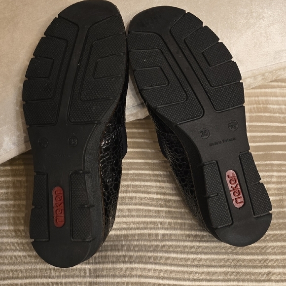 Rieker Black Loafers with Textured Finish - Picture 8 of 11